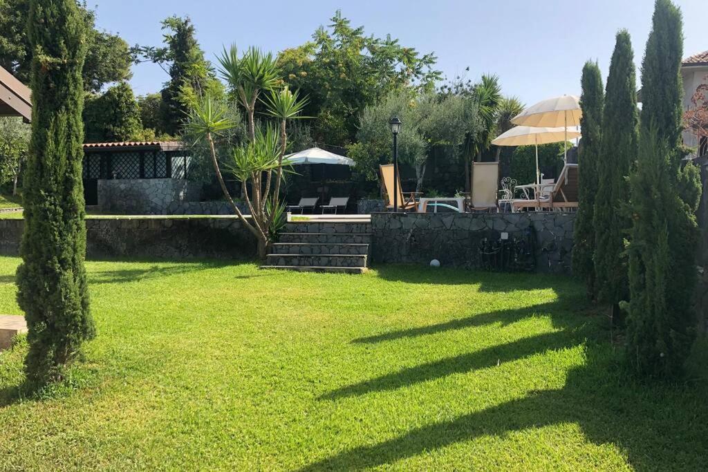 Casa Di Paco A Nicolosi มาสกาลูเชีย ภายนอก รูปภาพ