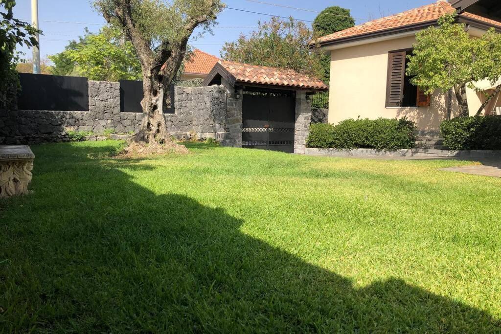 Casa Di Paco A Nicolosi มาสกาลูเชีย ภายนอก รูปภาพ